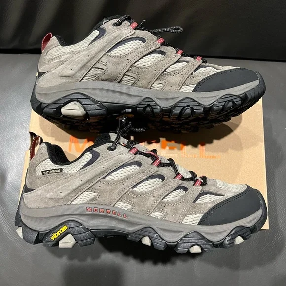 Men, Size 8, brown/ tan/ taupe, Merrell, waterproof. - Picture 4 of 14